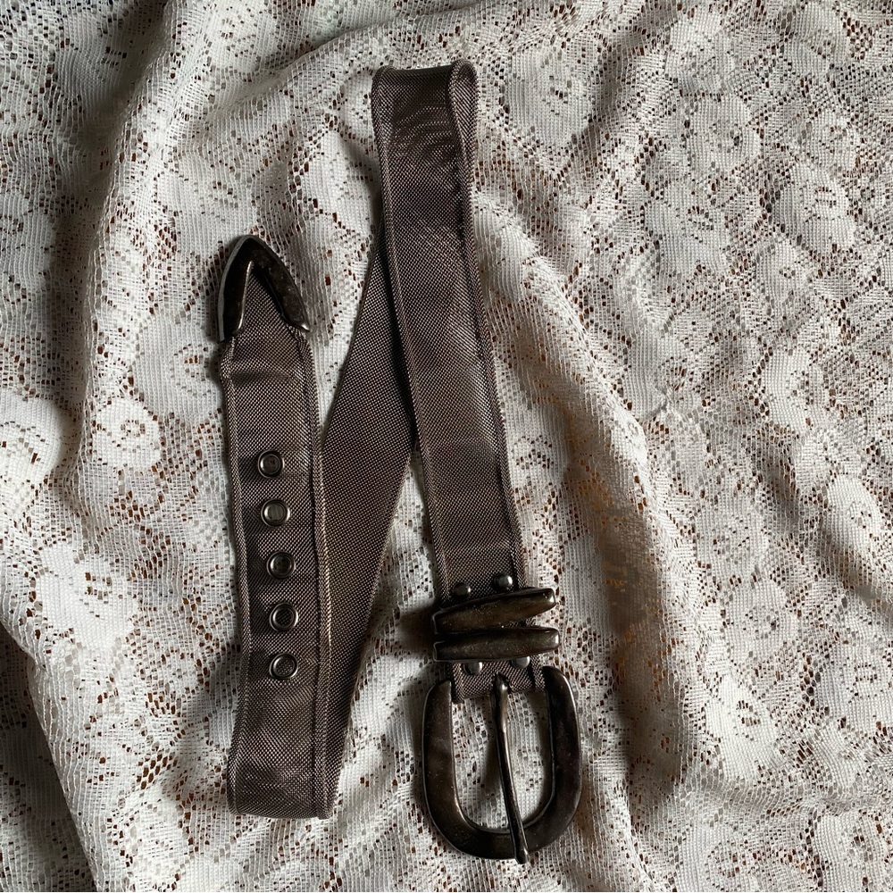 Vintage metal mesh chain mail heavy buckle silver belt S as is